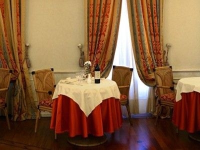 Regency Hotel Milan3