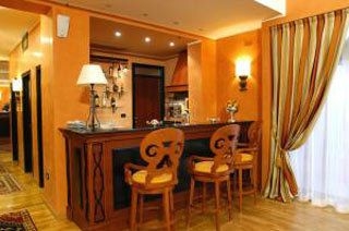 Gallery House2