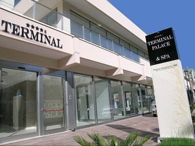 Terminal Palace And Spa0