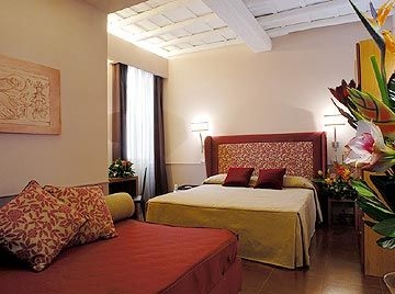 Condotti Palace3