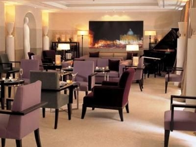 Hotel De Russie2