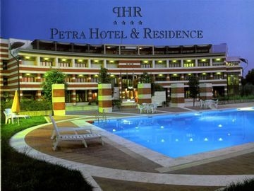 Petra0