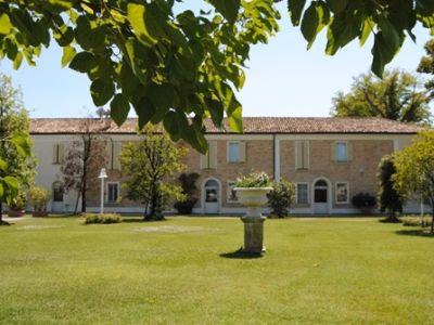 Relais Villa Roncuzzi1