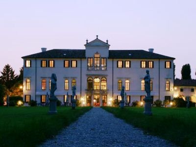 Villa Giustinian0