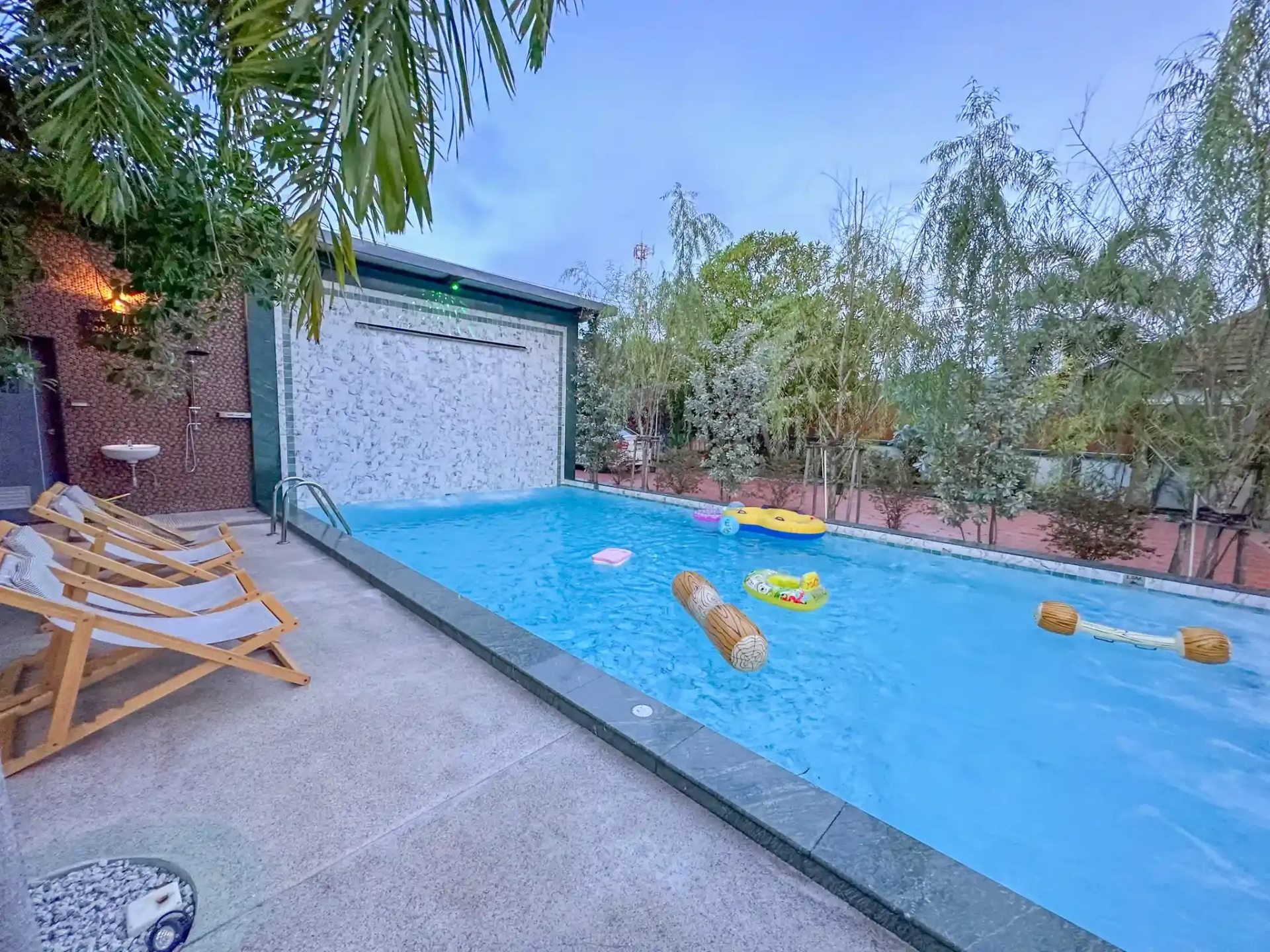 เลทส์ ชิลล์ พูล วิลล่า สัตหีบ (Let’s Chill Pool Villa Satahip)1