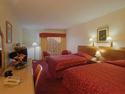 * Crowne Plaza Resort Petra2