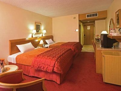 * Crowne Plaza Resort Petra3