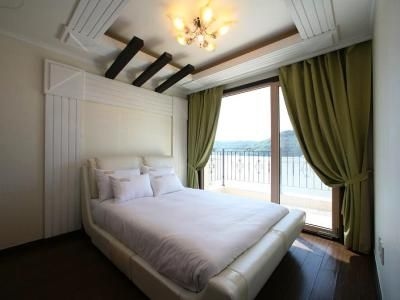 Sm Ruvll Resort0
