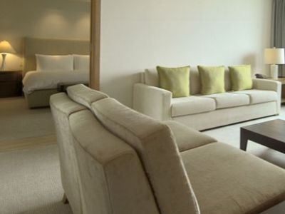 Hyatt Regency4