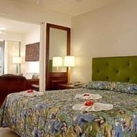 Flamingo Beach Resort4