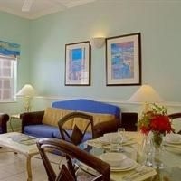 Flamingo Beach Resort2