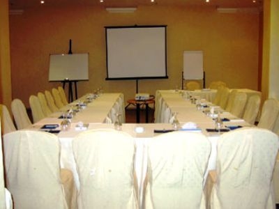 Ritz Salmiya1