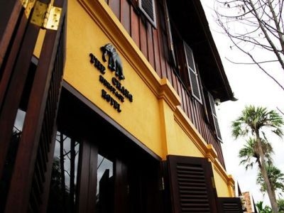 The Chang Inn0