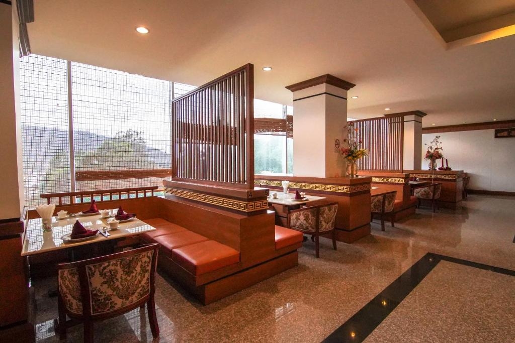 Arawan Riverside Hotel3