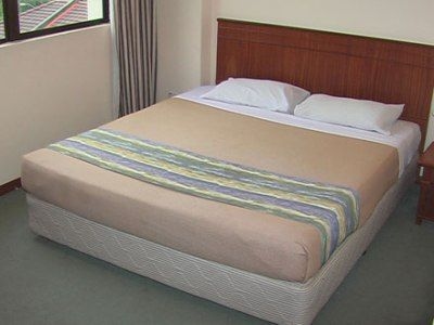 Straits Meridian4