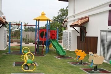 Legend Water Chalets2