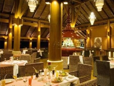 Aureum Hotel And Resort2