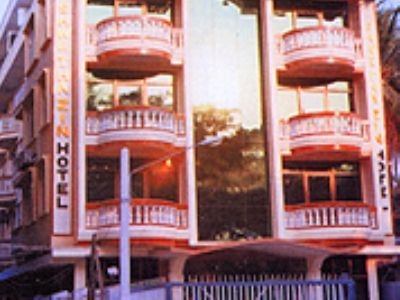 Shwe Tha Zin0
