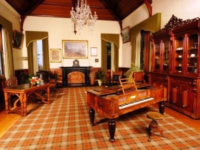Larnach Castle3