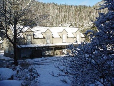 Maruia River Lodge0