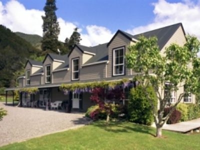 Maruia River Lodge1