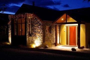 Maple Lodge1