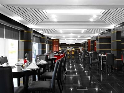 Ramada Qurum Beach1