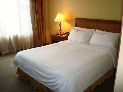 Camp John Hay Manor3