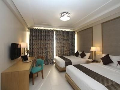 Crown Regency Resort And Conv Ctr1