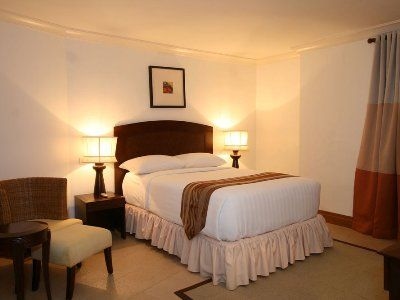 Crown Regency Suites Mactan2