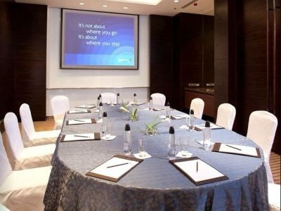Radisson Blu Hotel Cebu3