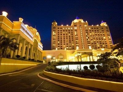 Waterfront Cebu City Hotel & Casino0