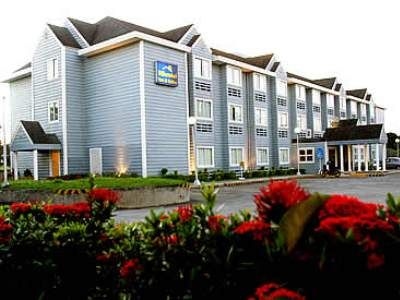 Microtel Inn And Suites Eagle Ridge0