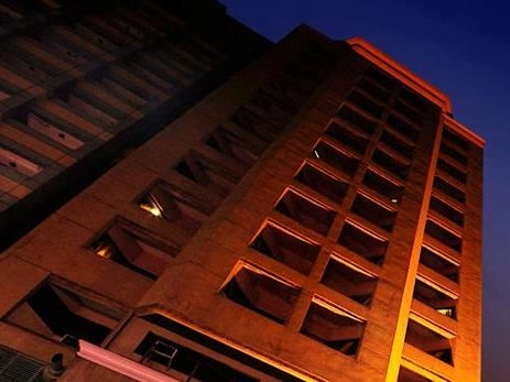 Executive Plaza0