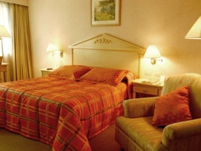 Oxford Suites3