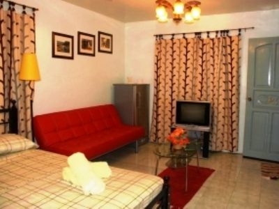 Hannahs Beach Resort4