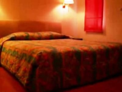 Courtyard Inn3
