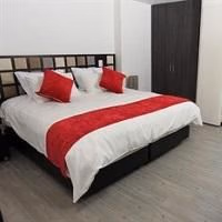 Aristons Hotel1