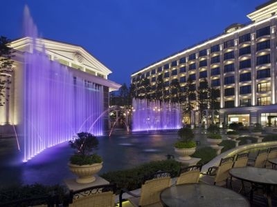 E-DA Royal Hotel0