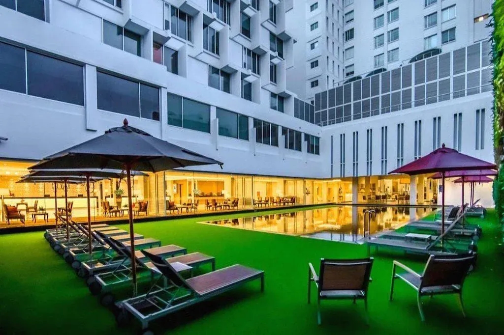 โรงแรมแมนดาริน บริหารโดย เซ็นเตอร์ พอยต์ (Mandarin Hotel Managed by Centre Point)4