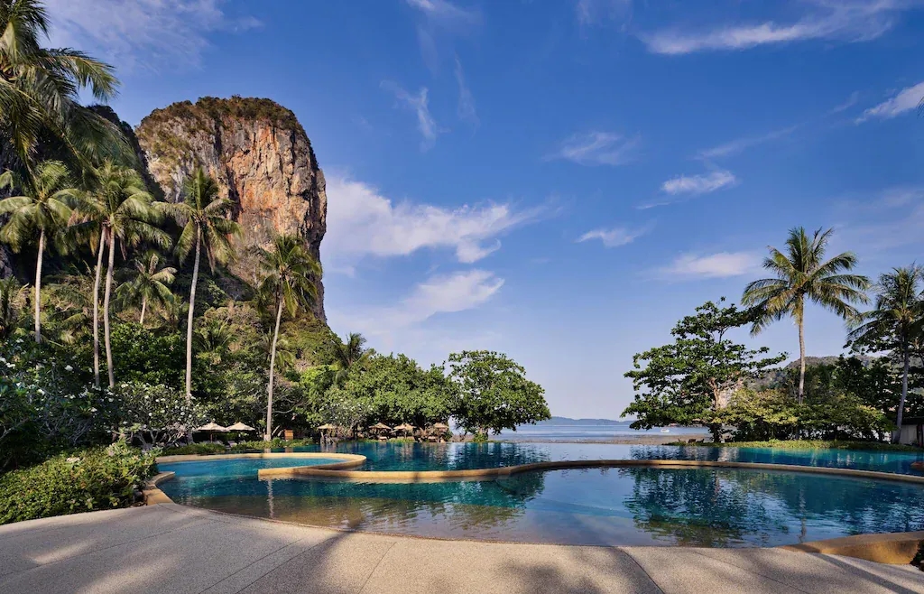 โรงแรมรายาวดี (Rayavadee Hotel)0