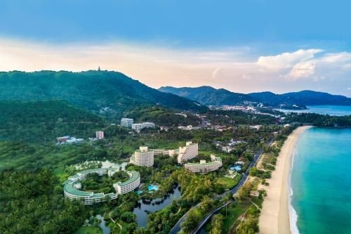 พูลแมน ภูเก็ต กะรน บีช รีสอร์ต (Pullman Phuket Karon Beach Resort)1