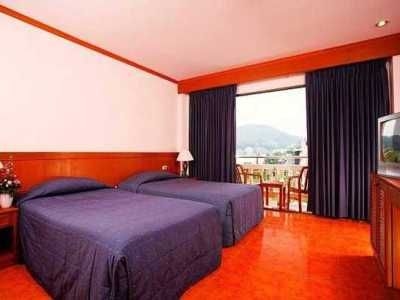 อินน์ ป่าตอง บีช โฮเทล (Inn Patong Beach Hotel)4