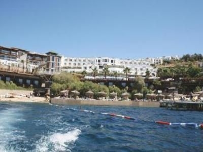Delta Beach Resort2