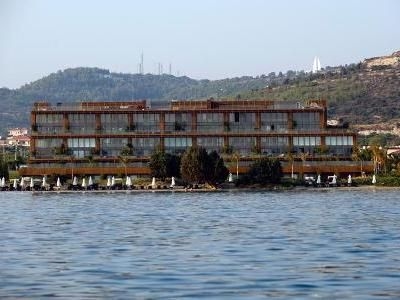 7800 Cesme1