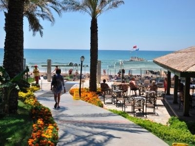 Amara Beach Resort2