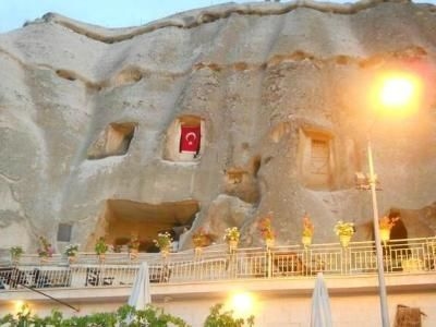Sarihan Cave1