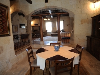 Sultan Cave Suites3