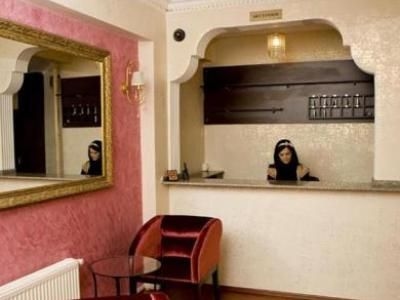 Dora Otel0