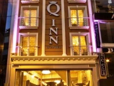 Q Inn0